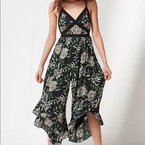 UO Strappy Back Wide-Leg Jumpsuit